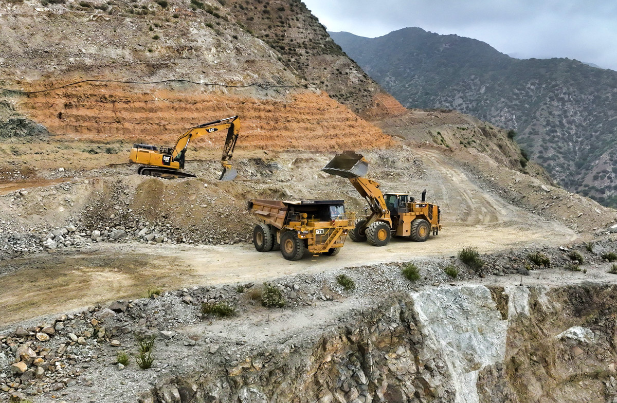 05 vulcan-white-equipment-26