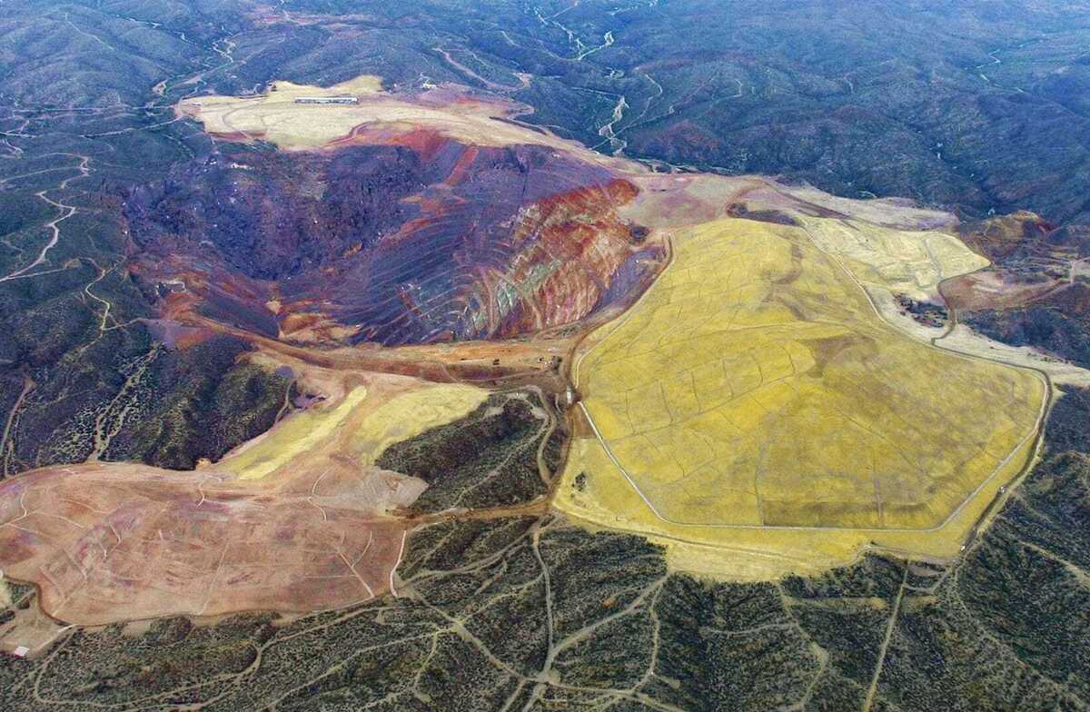 05 san-manuel-mine-removal