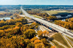 01-182404-river-bridge-fall-1y