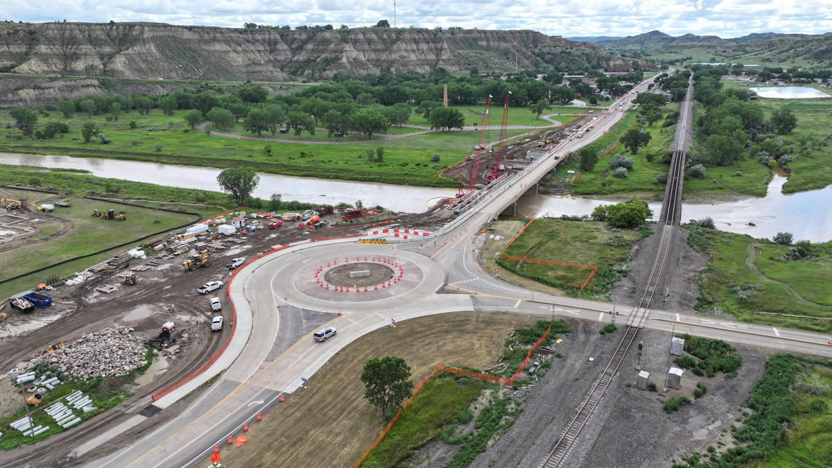 08 243507-medora-nddot-voeller-project-99-web